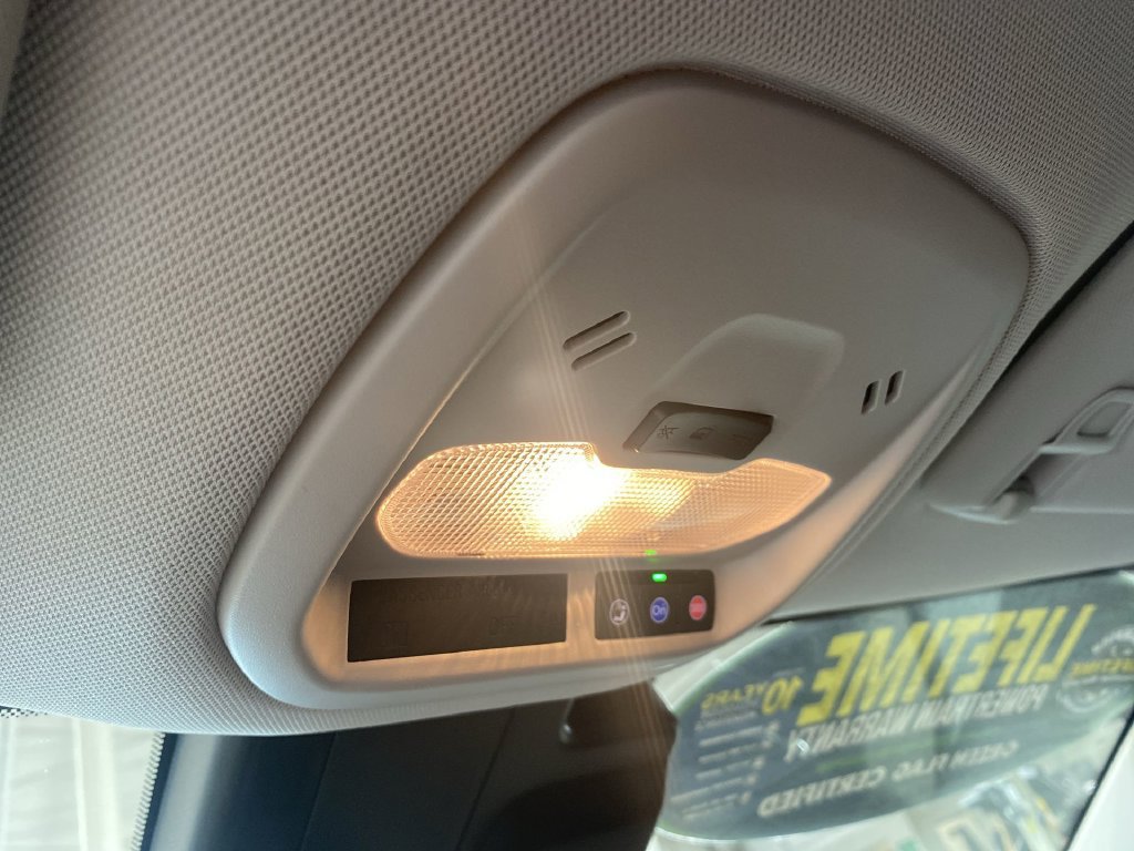 Certified 2025 Chevrolet Trax LT FWD image 25