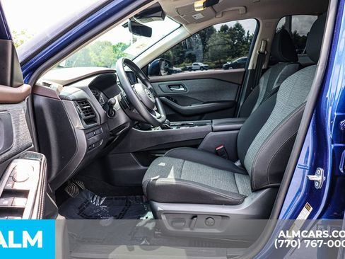 Used 2023 Nissan Rogue SV FWD image 18