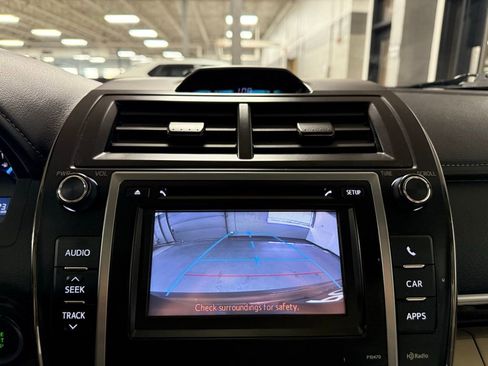 Used 2013 Toyota Camry XLE w/ Leather Pkg image 13
