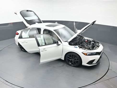 Certified 2022 Honda Civic Sport Touring image 57