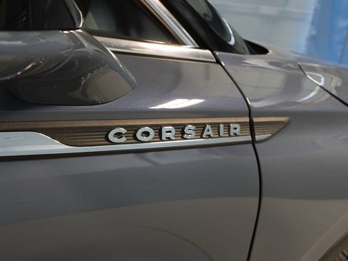 Used 2025 Lincoln Corsair FWD image 34