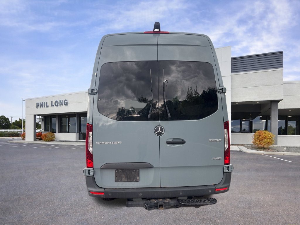 Used 2025 Mercedes-Benz Sprinter 2500 image 7