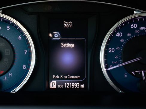 Used 2017 Toyota Camry XLE w/ Moonroof Package image 48