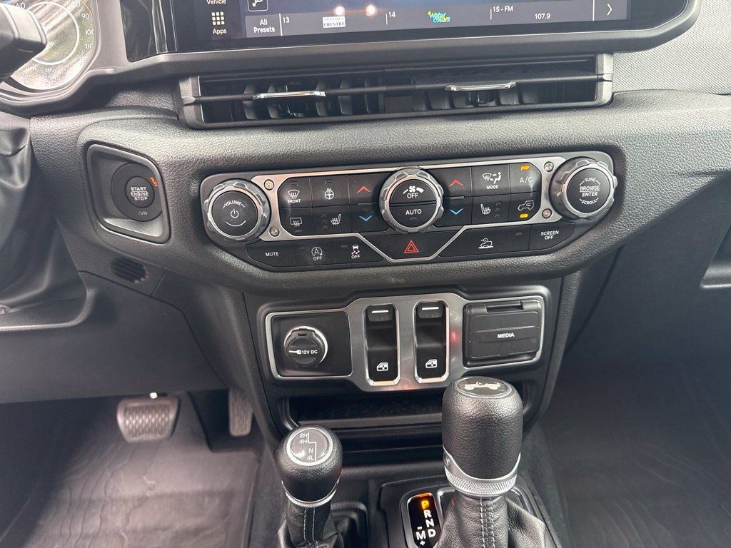 Used 2024 Jeep Wrangler Sport AWD/4WD image 13