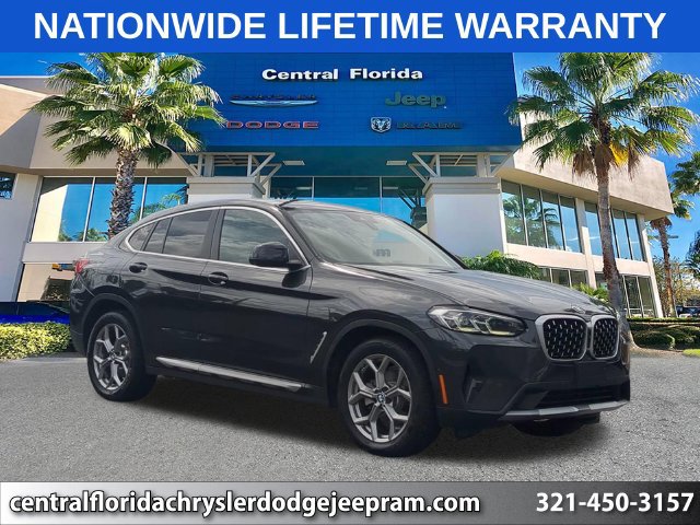 Used 2023 BMW X4 xDrive30i AWD/4WD image 1