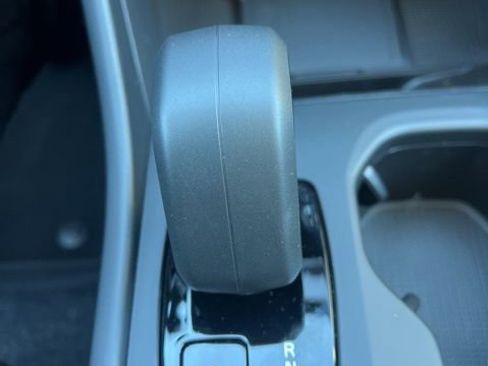 New 2026 Volvo XC40 B4 Core FWD image 19