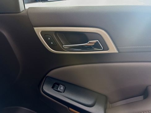 Used 2020 GMC Yukon Denali w/ Enhanced Security Package image 31