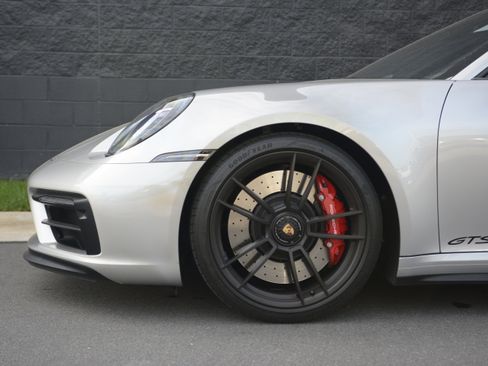 Certified 2023 Porsche 911 Carrera GTS image 29
