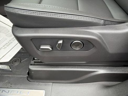 New 2026 GMC Yukon XL Denali w/ LPO, Floor Liner Package AWD/4WD image 16