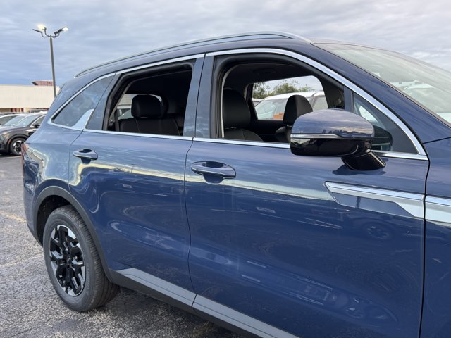 New 2026 Kia Sorento S FWD image 5