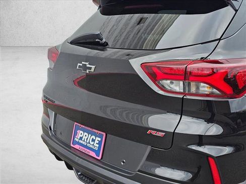 Used 2021 Chevrolet TrailBlazer RS w/ Sun and Liftgate Package image 12