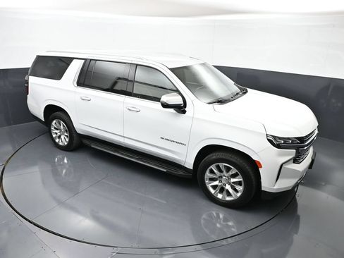 Used 2023 Chevrolet Suburban Premier AWD/4WD image 45