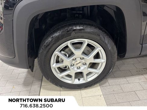 Used 2022 Jeep Renegade Latitude image 17