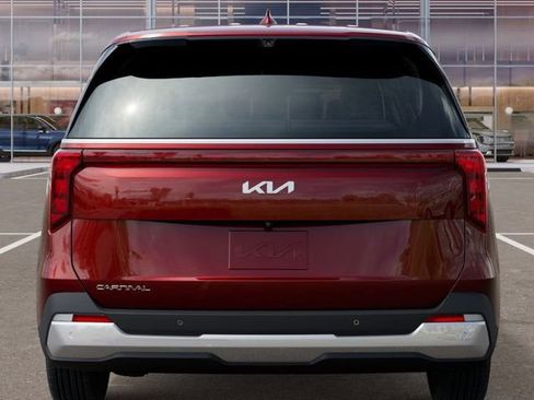 New 2026 Kia Carnival EX FWD image 13
