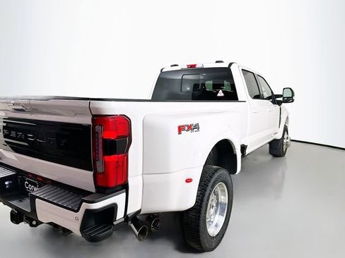 New 2026 Ford F450 Platinum w/ FX4 Off-Road Package image 7