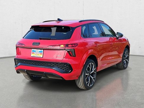 New 2026 Audi Q3 quattro 2.0T AWD/4WD image 5