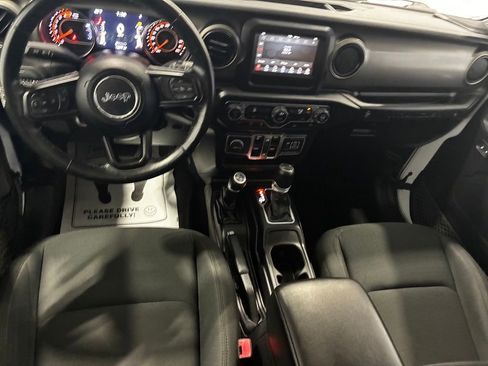 Used 2021 Jeep Wrangler Unlimited Sport AWD/4WD image 26
