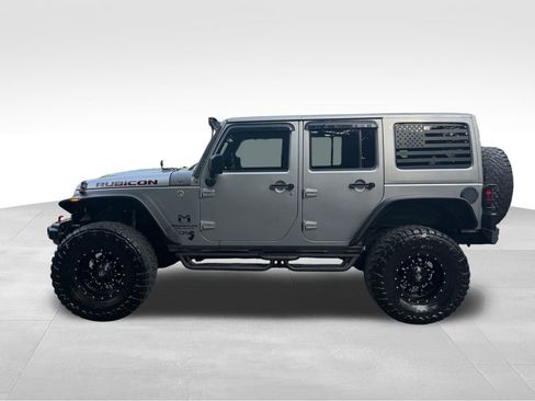Used 2017 Jeep Wrangler Unlimited Rubicon AWD/4WD image 2