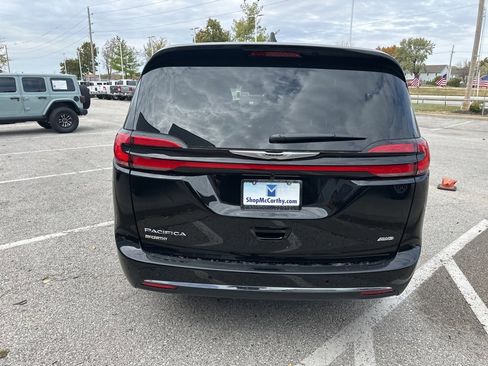 New 2026 Chrysler Pacifica Select image 26