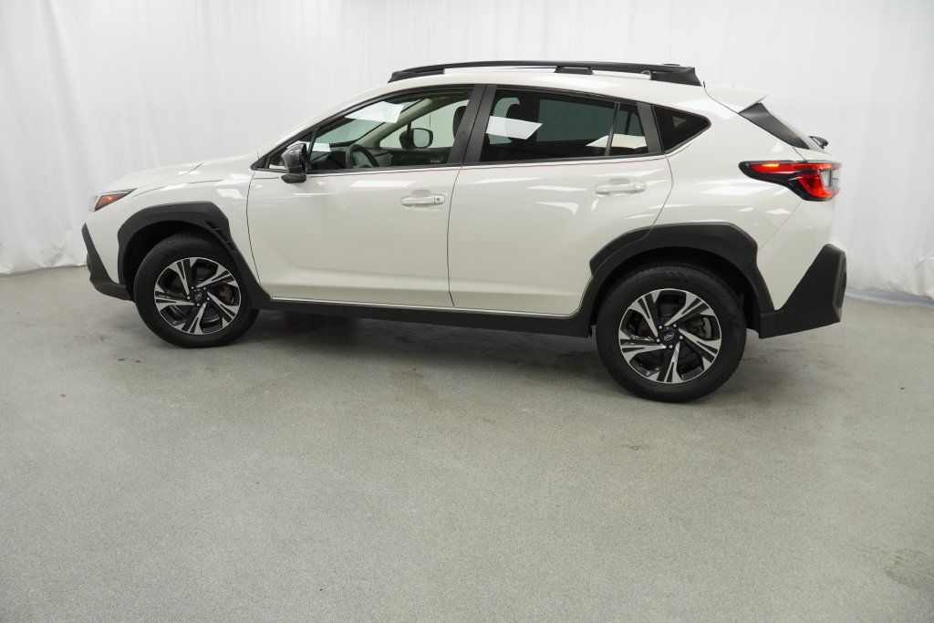 Used 2024 Subaru Crosstrek 2.0i Premium AWD/4WD image 9