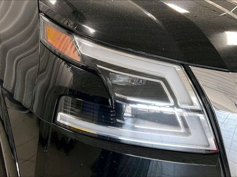 Used 2024 Nissan Armada SL image 33