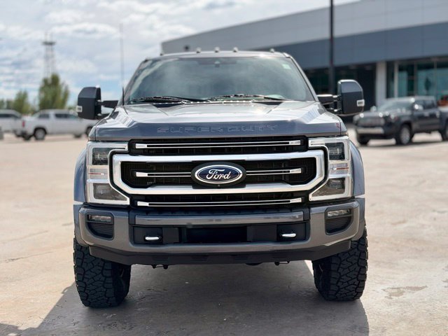 Used 2022 Ford F350 Platinum AWD/4WD image 2