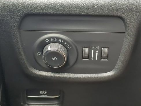 New 2026 Jeep Grand Cherokee L Limited w/ Limited Altitude Package AWD/4WD image 29