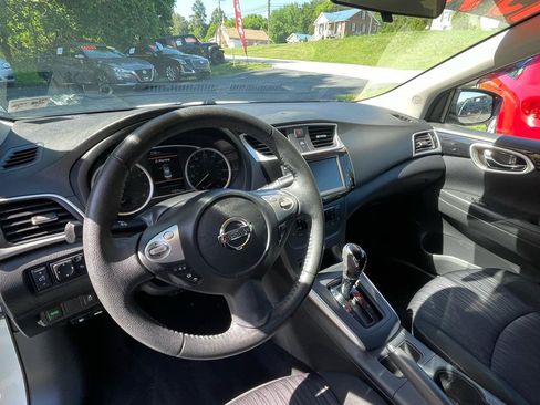 Used 2019 Nissan Sentra SV FWD image 17