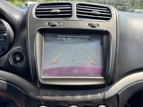 Used 2020 Dodge Journey Crossroad FWD image 26