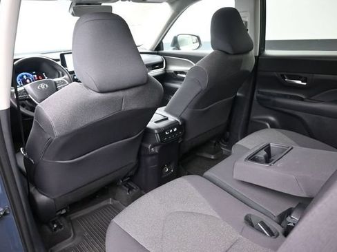 Certified 2026 Toyota Grand Highlander AWD image 18