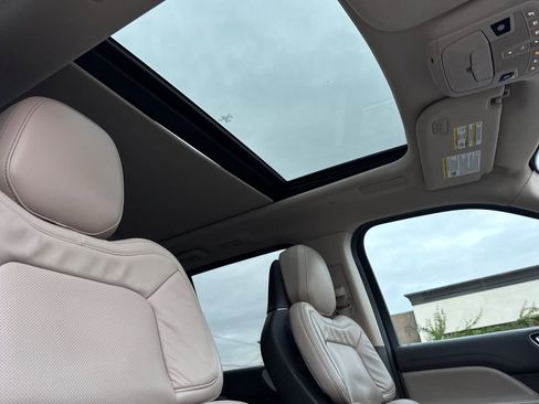 Used 2022 Lincoln Navigator L Reserve image 16