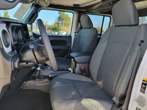 New 2026 Jeep Gladiator Sport image 19