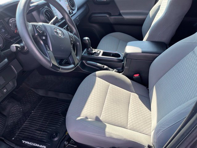 Used 2020 Toyota Tacoma SR w/ SX Package AWD/4WD image 17