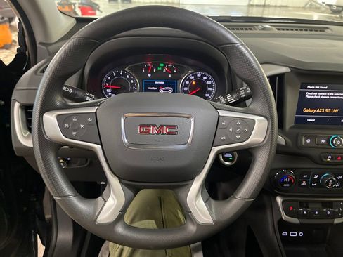 Certified 2024 GMC Terrain SLE w/ Driver Convenience Package image 15
