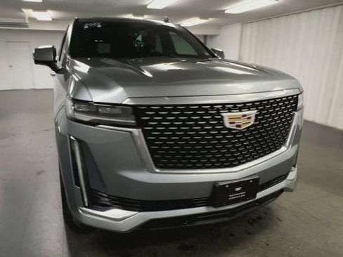 Certified 2023 Cadillac Escalade Premium Luxury AWD/4WD image 3