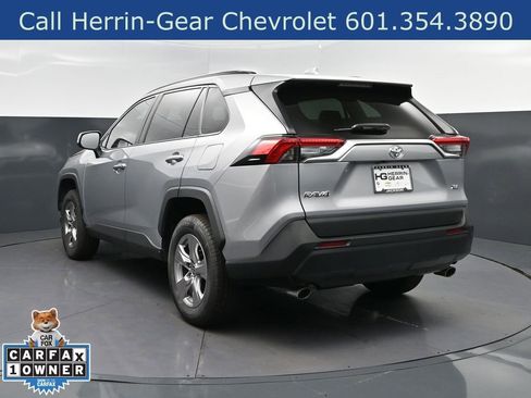 Used 2023 Toyota RAV4 XLE w/ Convenience Package FWD image 5