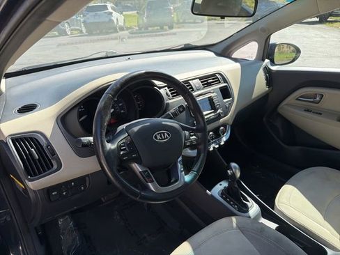 Used 2013 Kia Rio EX w/ Convenience Pkg FWD image 13