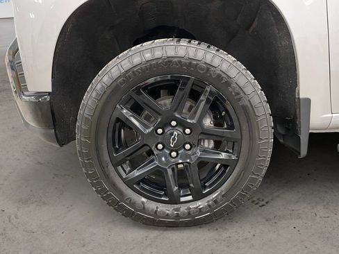 Used 2022 Chevrolet Silverado 1500 LT Trail Boss w/ Safety Package image 14