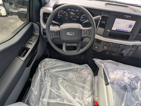 New 2026 Ford F350 XL w/ 360-Degree Camera Package RWD image 16