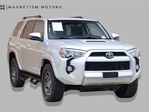 Used 2019 Toyota 4Runner TRD Off-Road Premium AWD/4WD image 6