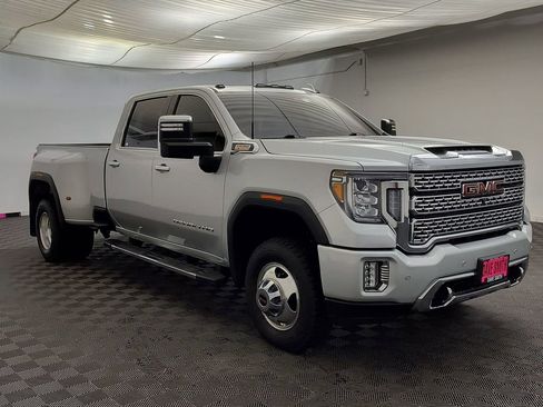 Used 2023 GMC Sierra 3500 Denali w/ Denali Ultimate Package image 7