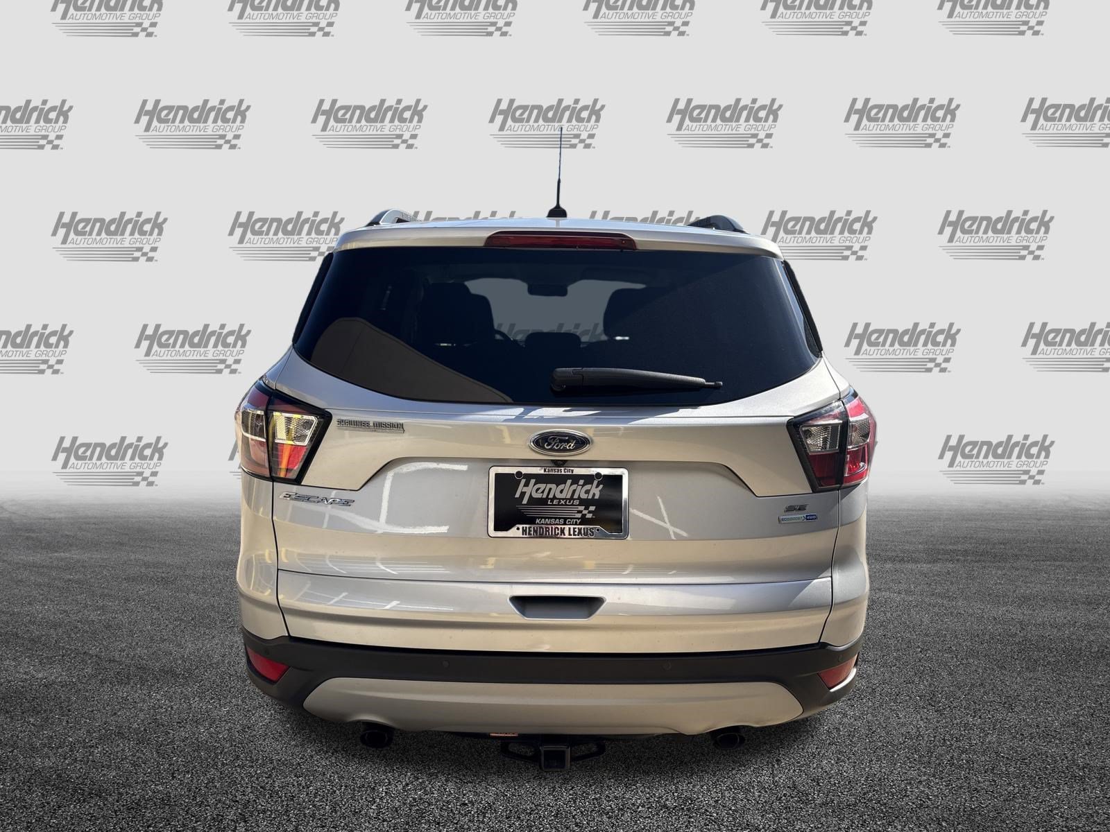 Used 2017 Ford Escape SE w/ Equipment Group 201A AWD/4WD image 9