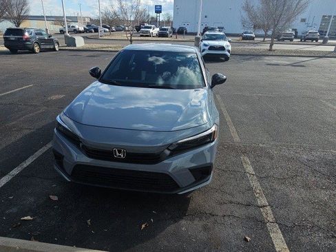 Used 2024 Honda Civic Sport image 10
