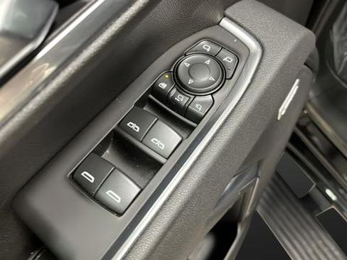 Used 2025 Chevrolet Silverado 3500 LTZ w/ LTZ Plus Package AWD/4WD image 23