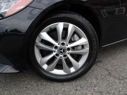 Used 2019 Mercedes-Benz C 300 4MATIC Sedan image 9