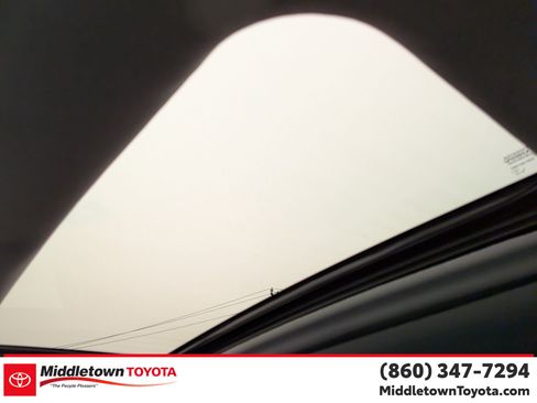 Used 2019 Toyota Highlander Limited AWD/4WD image 29