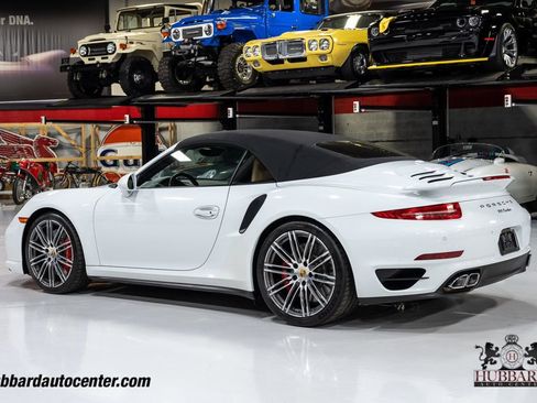 Used 2015 Porsche 911 4 Cabriolet image 14