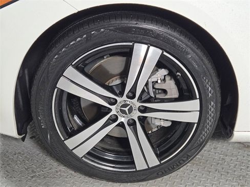 Used 2022 Mercedes-Benz C 300 C 300 image 9