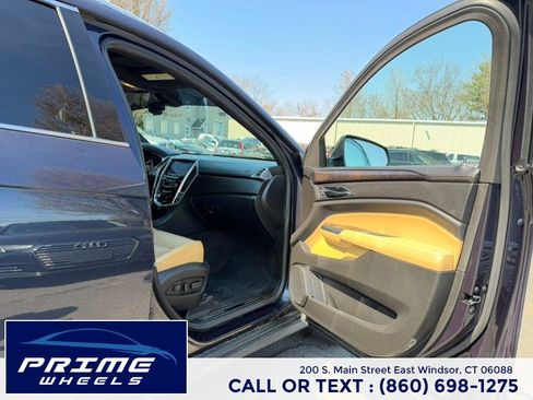 Used 2014 Cadillac SRX Luxury image 17