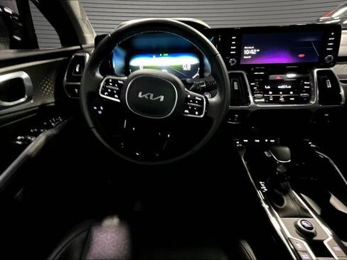 Used 2023 Kia Sorento SX FWD image 8